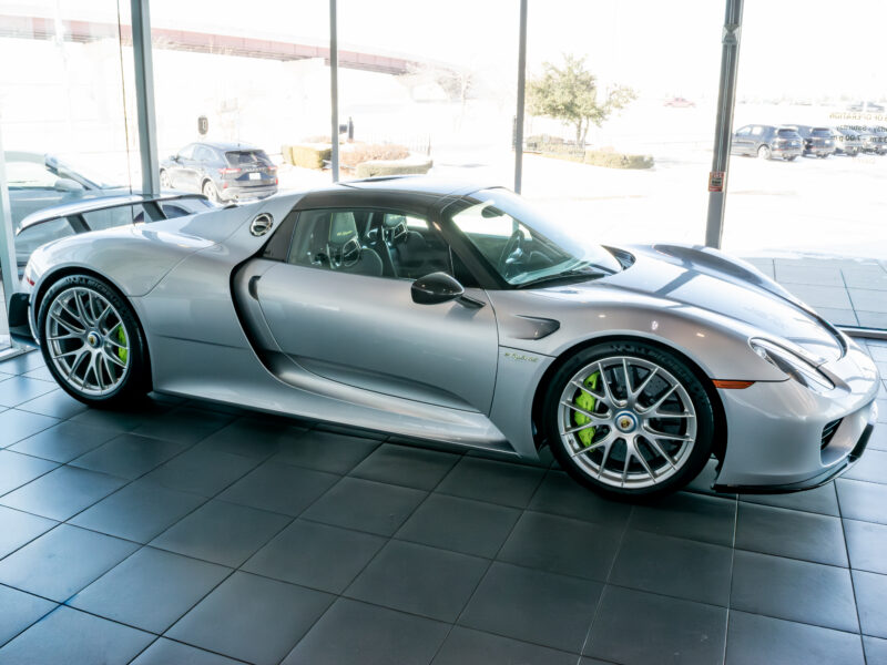 2015 Porsche 918 Spyder Weissach